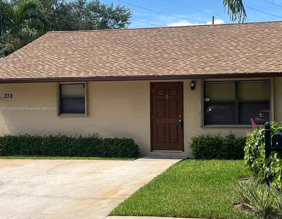 278 SW 7th St in Dania Beach, FL - Building Photo