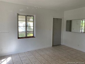 407 SE 14th Ct-Unit -1 in Fort Lauderdale, FL - Building Photo - Building Photo