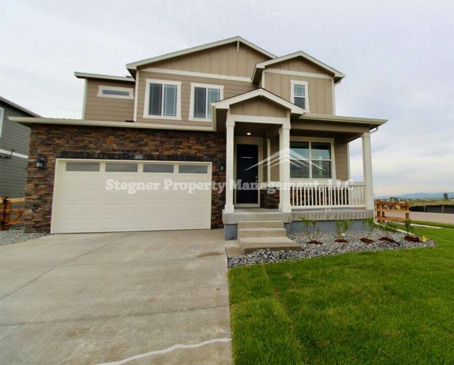 4303 Fox Grove Dr in Fort Collins, CO - Building Photo