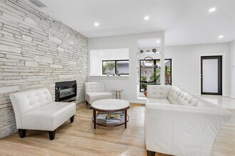 1064 NE 97th St in Miami Shores, FL - Building Photo - Building Photo