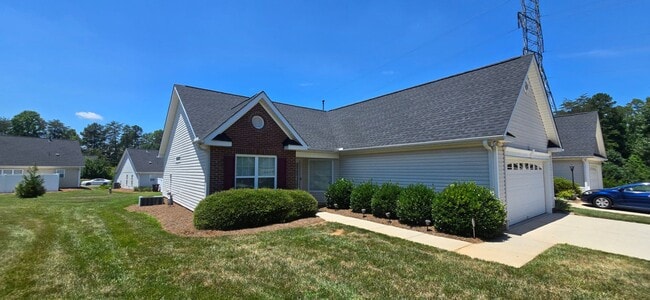 property at 3926 Parkview Ct