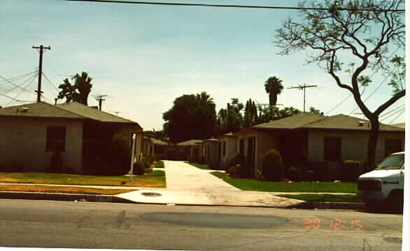 6730-6734 Wilcox Ave in Bell, CA - Building Photo - Building Photo