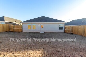 9217 SW 20th St in Oklahoma City, OK - Building Photo - Building Photo