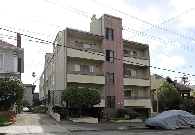 324 Warwick Ave in Oakland, CA - Building Photo - Building Photo