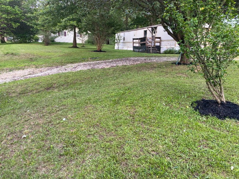 205 Lick Creek Rd in Big Sandy, TN - Building Photo