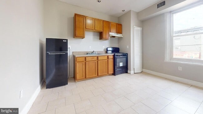 property at 701 E Clearfield St