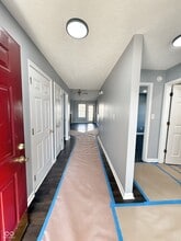 1050 Wild Ivy Trail in Franklin, IN - Building Photo - Building Photo