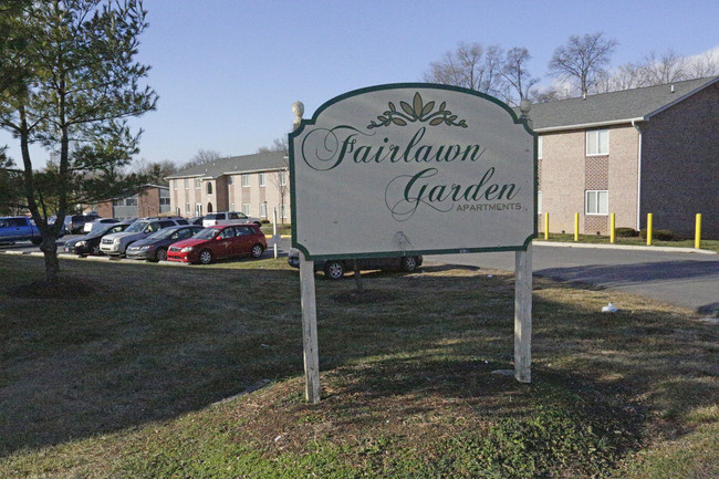 Fairlawn Gardens in Martinsburg, WV - Building Photo - Building Photo