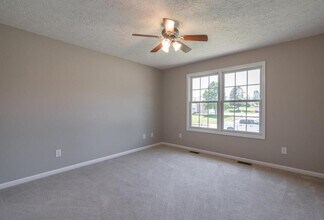 1215 Britt Ln in Rolla, MO - Building Photo - Building Photo