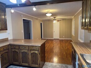 2303 Shady Ln Dr NW in Huntsville, AL - Building Photo - Building Photo