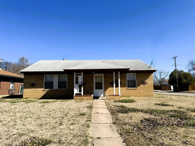 2256 S Bonn St in Wichita, KS - Building Photo - Building Photo