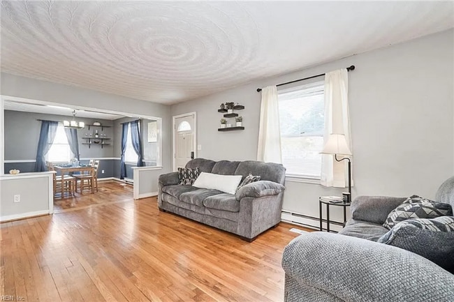 3465 E Bonner Dr in Norfolk, VA - Building Photo - Building Photo