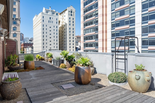 345 Taylor St in San Francisco, CA - Building Photo - Building Photo