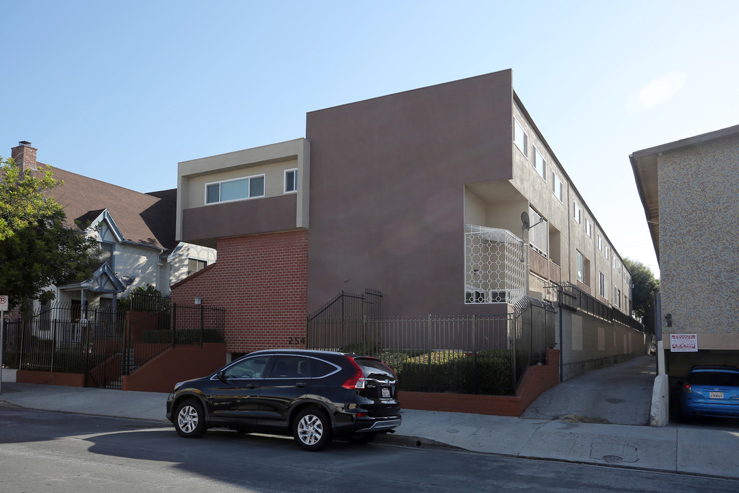 254 S Hobart Blvd in Los Angeles, CA - Foto de edificio