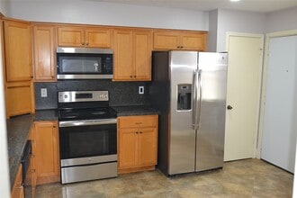 12023 Woolford Dr in Houston, TX - Building Photo - Building Photo