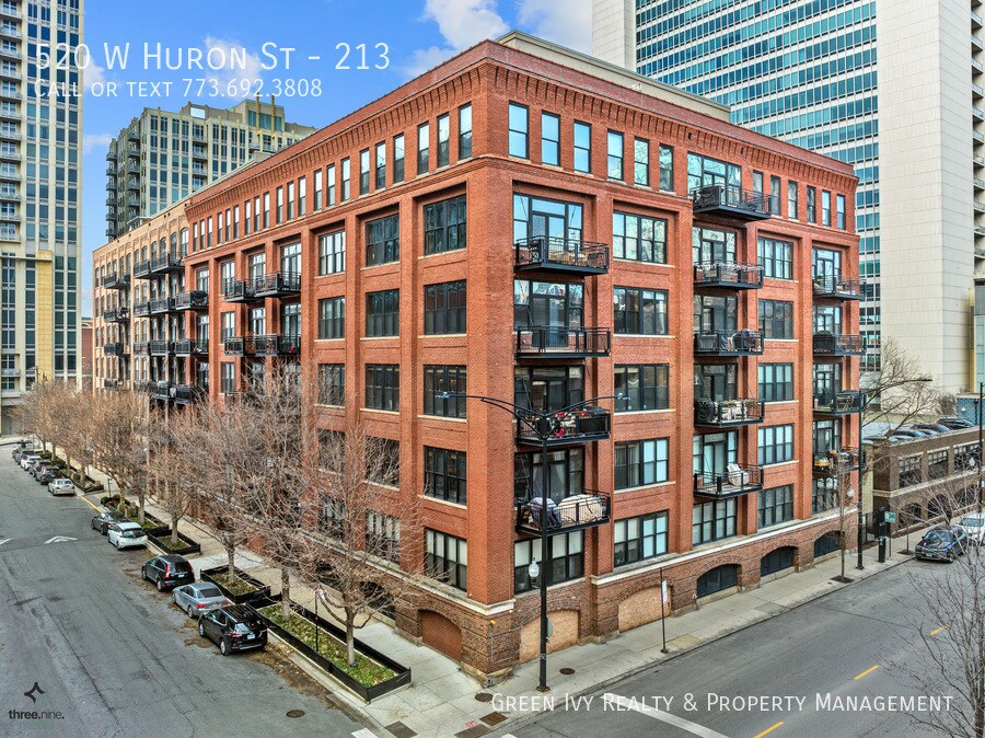 520 W Huron St in Chicago, IL - Building Photo