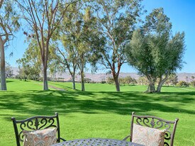 127 Villa Ct in Palm Desert, CA - Building Photo