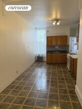 93 Jewel St in Brooklyn, NY - Building Photo - Building Photo