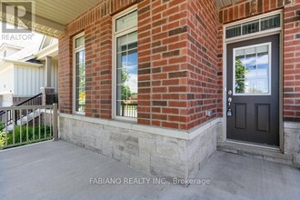 75 Marks Rd in Springwater, ON - Building Photo - Building Photo