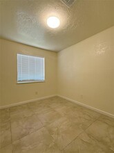 12210 Haroldson Forest Dr in Houston, TX - Building Photo - Building Photo