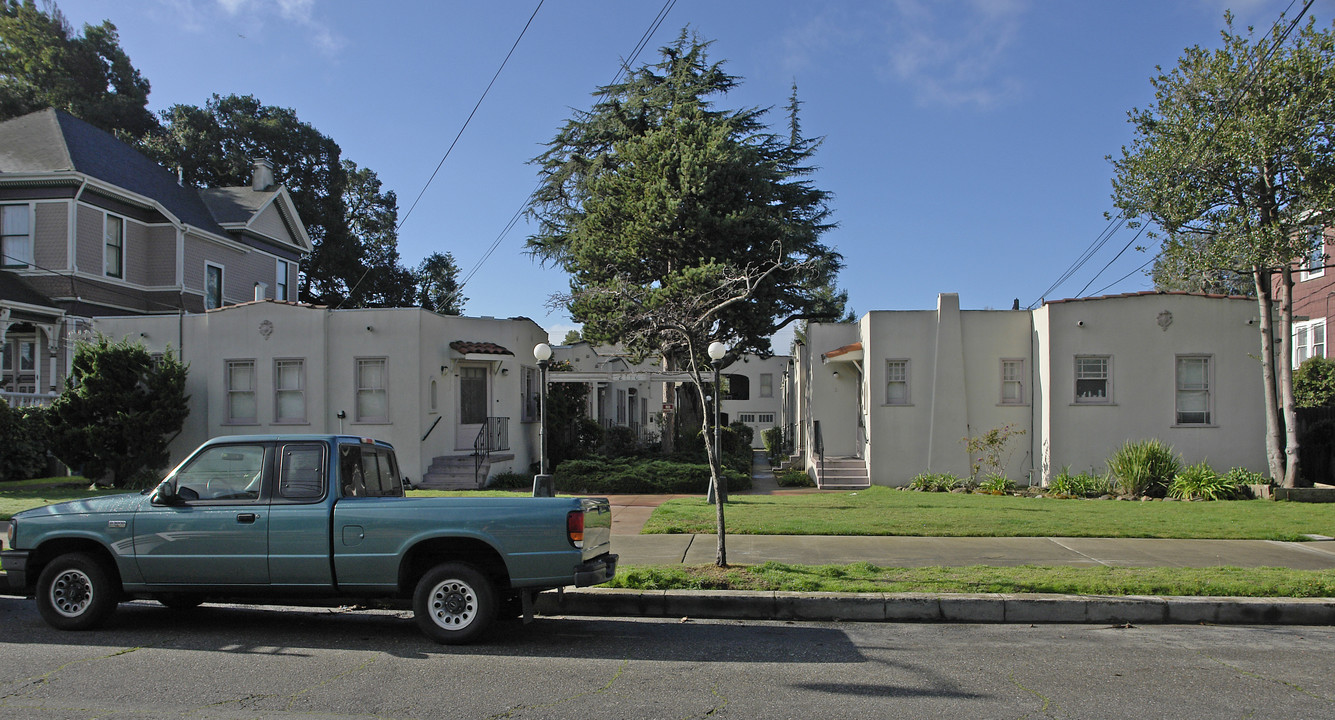 2116 San Jose Ave in Alameda, CA - Foto de edificio