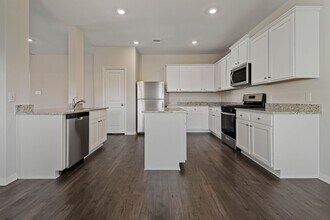 16457 Blossom Grv Dr in Conroe, TX - Building Photo - Building Photo