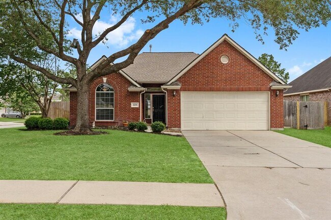 23214 Goldensong Ct