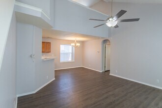 9010 Arch Bridge in San Antonio, TX - Building Photo - Building Photo