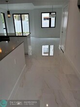 4151 S oaks Pl in Fort Lauderdale, FL - Building Photo - Building Photo
