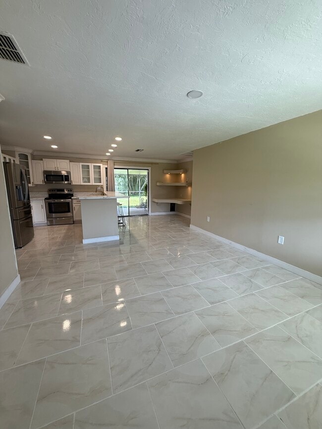 13326 1st St, Unit 13326 in Ft. Myers, FL - Building Photo - Building Photo