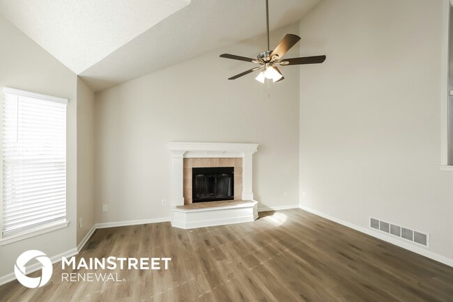 8526 NE 105th Terrace in Kansas City, MO - Foto de edificio - Building Photo