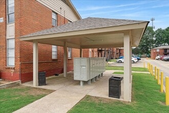 Getwell Pointe Apartments in Memphis, TN - Foto de edificio - Building Photo