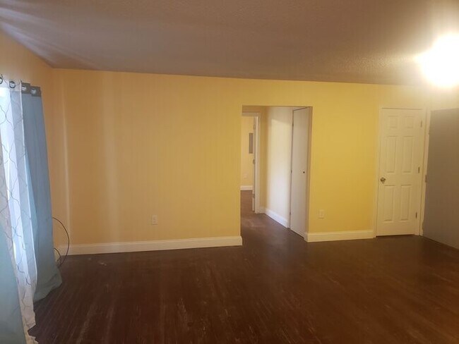 3700 Pasadena St-Unit -4 in Detroit, MI - Building Photo - Building Photo