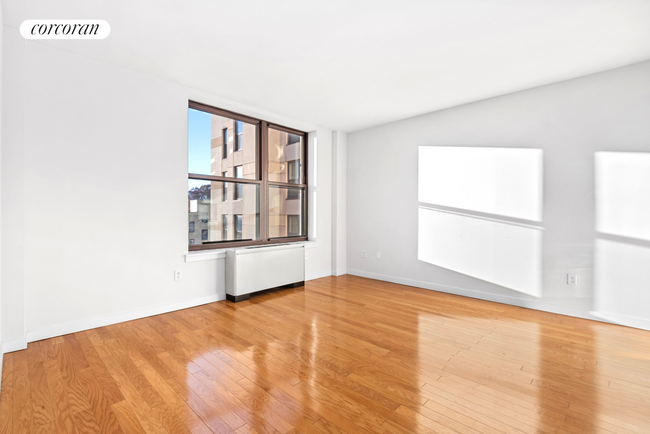 property at 33 Lincoln Rd