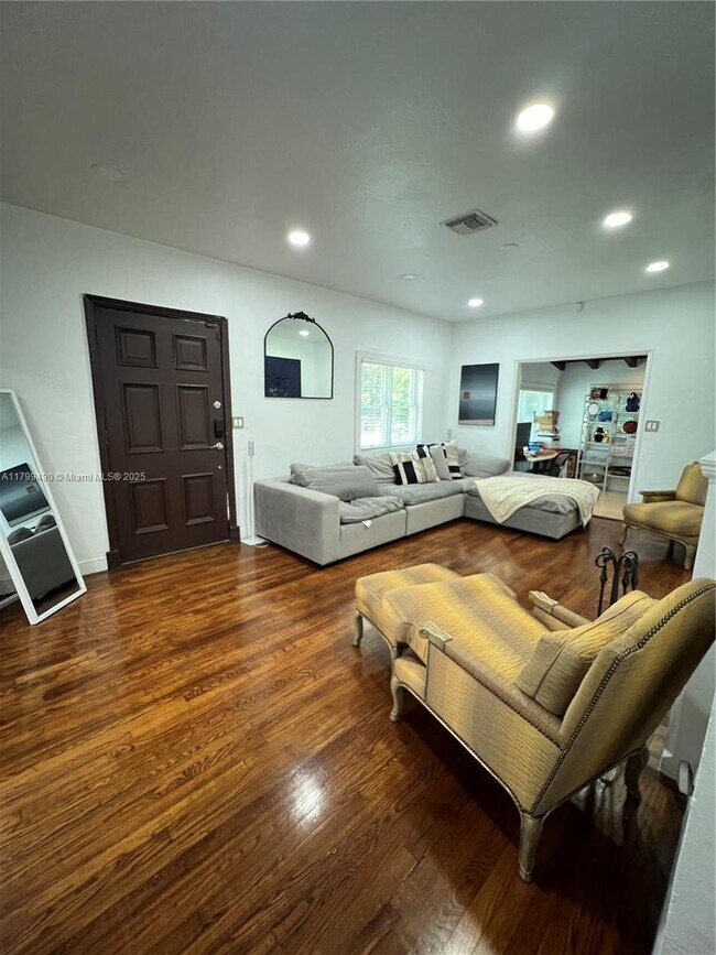 314 Romano Ave in Coral Gables, FL - Building Photo - Building Photo