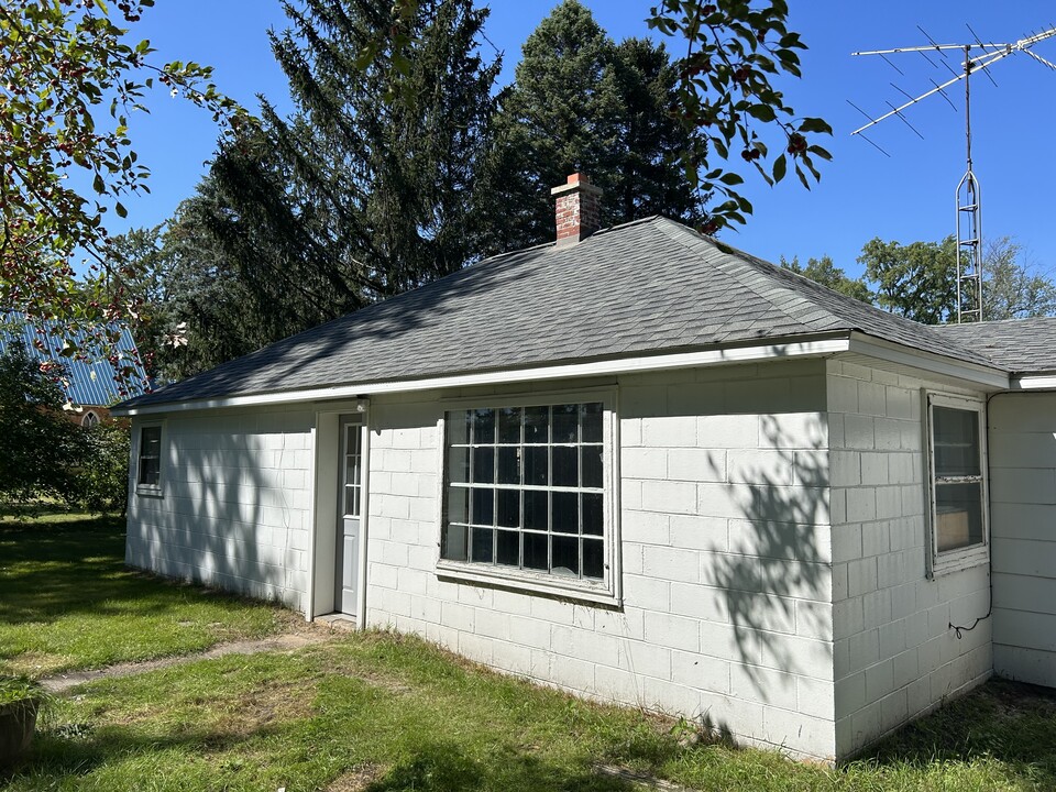 5931 Main St in Deford, MI - Building Photo