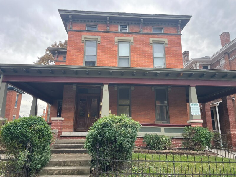 65 Smith Pl in Columbus, OH - Building Photo