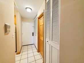 1500 Robin Cir in Hoffman Estates, IL - Building Photo - Building Photo