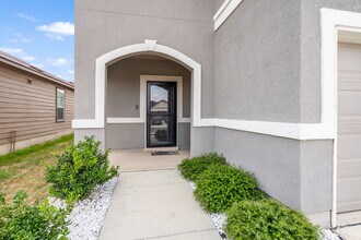 3254 Old Almonte Dr in San Antonio, TX - Building Photo - Building Photo