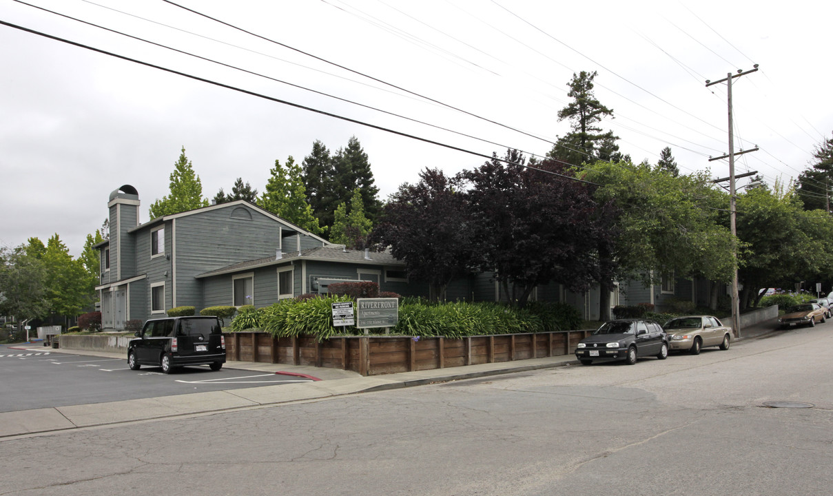 Riverfront Apartments in Santa Cruz, CA - Building Photo