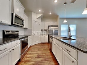 3233 Roundabout Dr in Middleburg, FL - Building Photo - Building Photo
