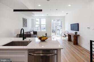 3108 Clifford St, Unit A in Philadelphia, PA - Building Photo - Building Photo
