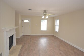 2008 Hawksbury Way in Cedar Park, TX - Building Photo - Building Photo