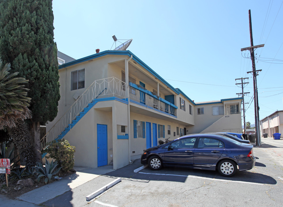 915 Arizona Ave in Santa Monica, CA - Building Photo