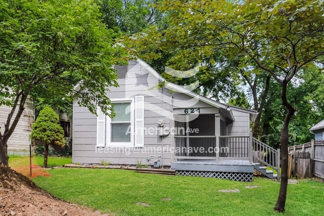 property at 624 Marion St