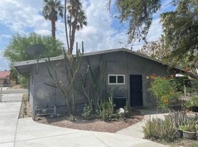 68080 Durango Rd in Cathedral City, CA - Building Photo