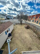 15 Burnside St, Unit 2 in Salem, MA - Building Photo - Building Photo