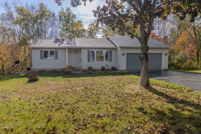 property at 4227 Summerhill Rd