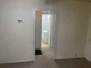 74 Sunset Cir in Canton, NC - Foto de edificio - Building Photo