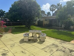 1639 Fletcher St in Hollywood, FL - Building Photo - Building Photo